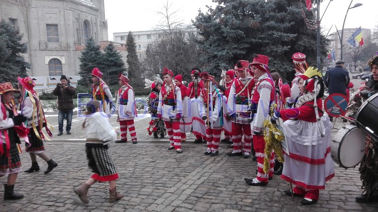 datini si obiceiuri, stiri, festival, botosani