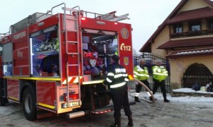 masina pompieri  incendiu casa. stiri, botosani