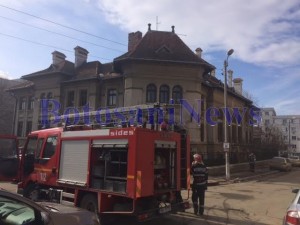 exercitiu pompieri la biblioteca judeteana - botosani