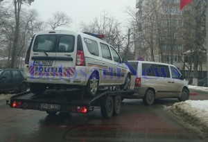 masina de politie pe platforma- botosani