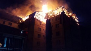 incendiu bloc sarpanta suceava