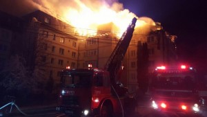 incendiu bloc sarpanta suceava1