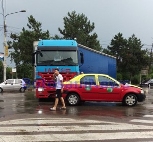 accident tir- taxi botosani