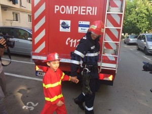 pompieri jucarii copil 1 iunie 2