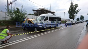 accident microbuz taxi - alfa land- botosani