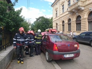 pompieri masina bioblioteca judeteana botosani