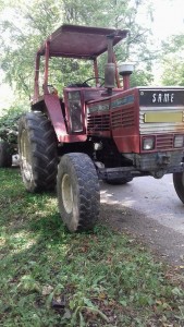 tractor lemne politie frontiera