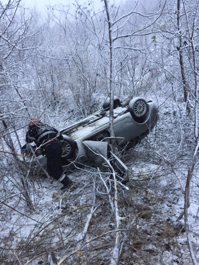 accident, braesti, stiri, masina rasturnata, botosani, storo, stiri din botosani