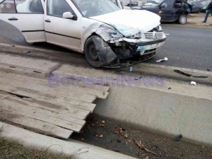 accident cu o masina din botosani la dumbraveni, stiri, botosani (3)