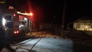 incendiu, stiri, botosani, pompieri, noaptea, strada peco