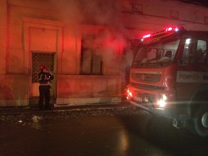 incendiu, stiri, botosani, pompieri, centrul vechi (1)