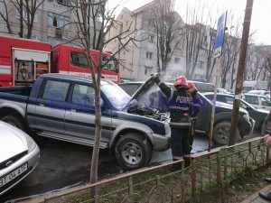 stiri, botosani, stiri din botosani, incendiu, masina arsa (2)