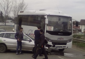 accident, stiri, autobuz, botosani , saveni