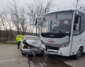 accident, stiri, autobuz, botosani , saveni