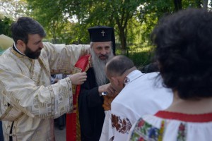 IPS Teofan la Biserica Vovidenia Botosani, stiri