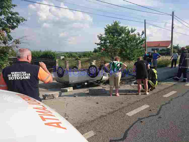 accident, baisa, masina rasturnata, stiri, botosani