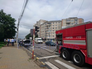 incendiu stiri, botosani, mercedes