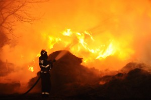 incendiu, stiri, botosani , cristinesti, pompieri, furaje