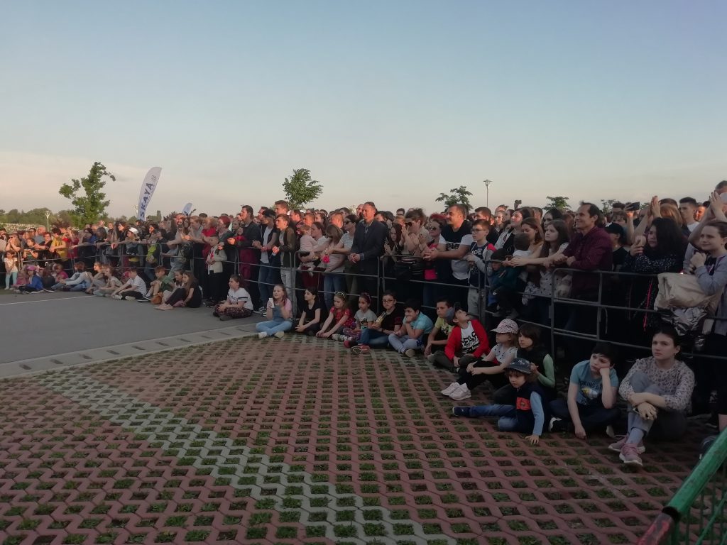 concert la parcul de agrement cornisa Botosani