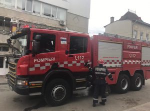 pompieri la bloc din Dorohoi- Botosani