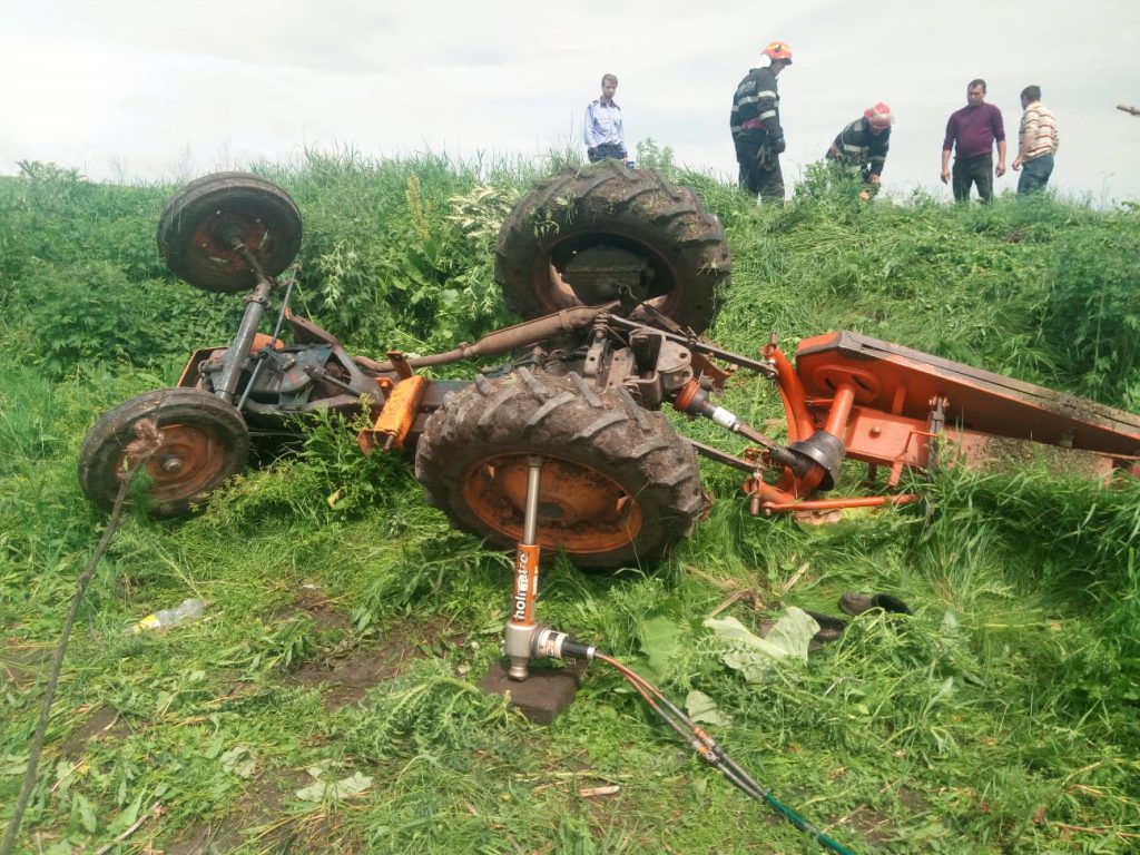 tractor rasturnat la Viisoara- botosani