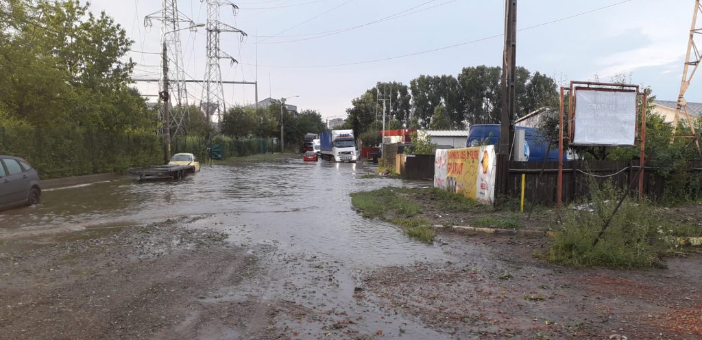 inundatii strada Pacea Botosani