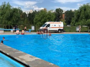 ambulanta la strad la Iasi