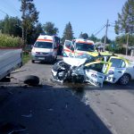 accident la Broscauti -Botosani- taxi si camioneta