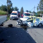 accident la Broscauti -Botosani- taxi si camioneta