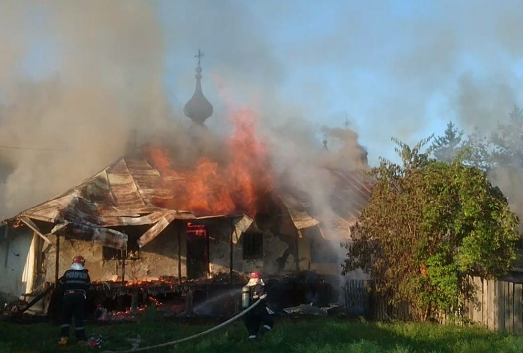 incendiu la Manastirea Agafton din Botosani