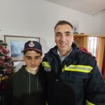 Patru copii din Pomârla, a căror casă a fost mistuită de flăcări, au avut parte de o surpriză de proporții din partea pompierilor