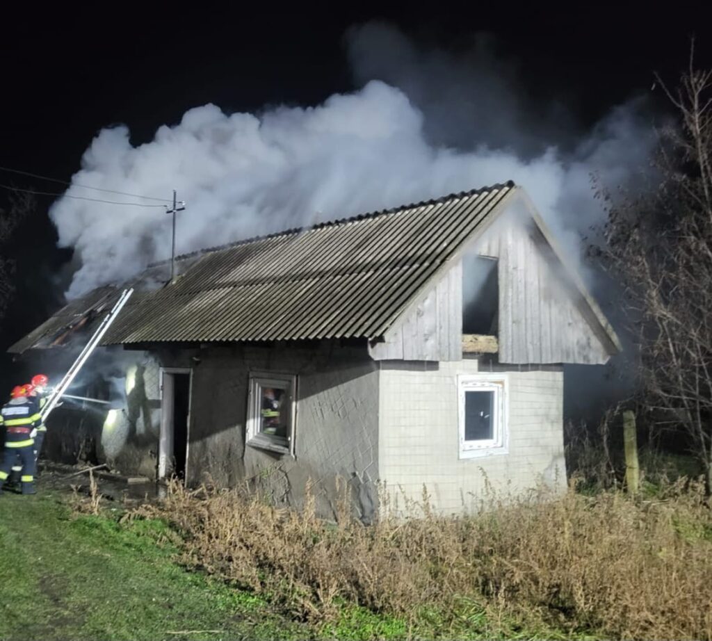 incendiu, stiri, botosani, casa